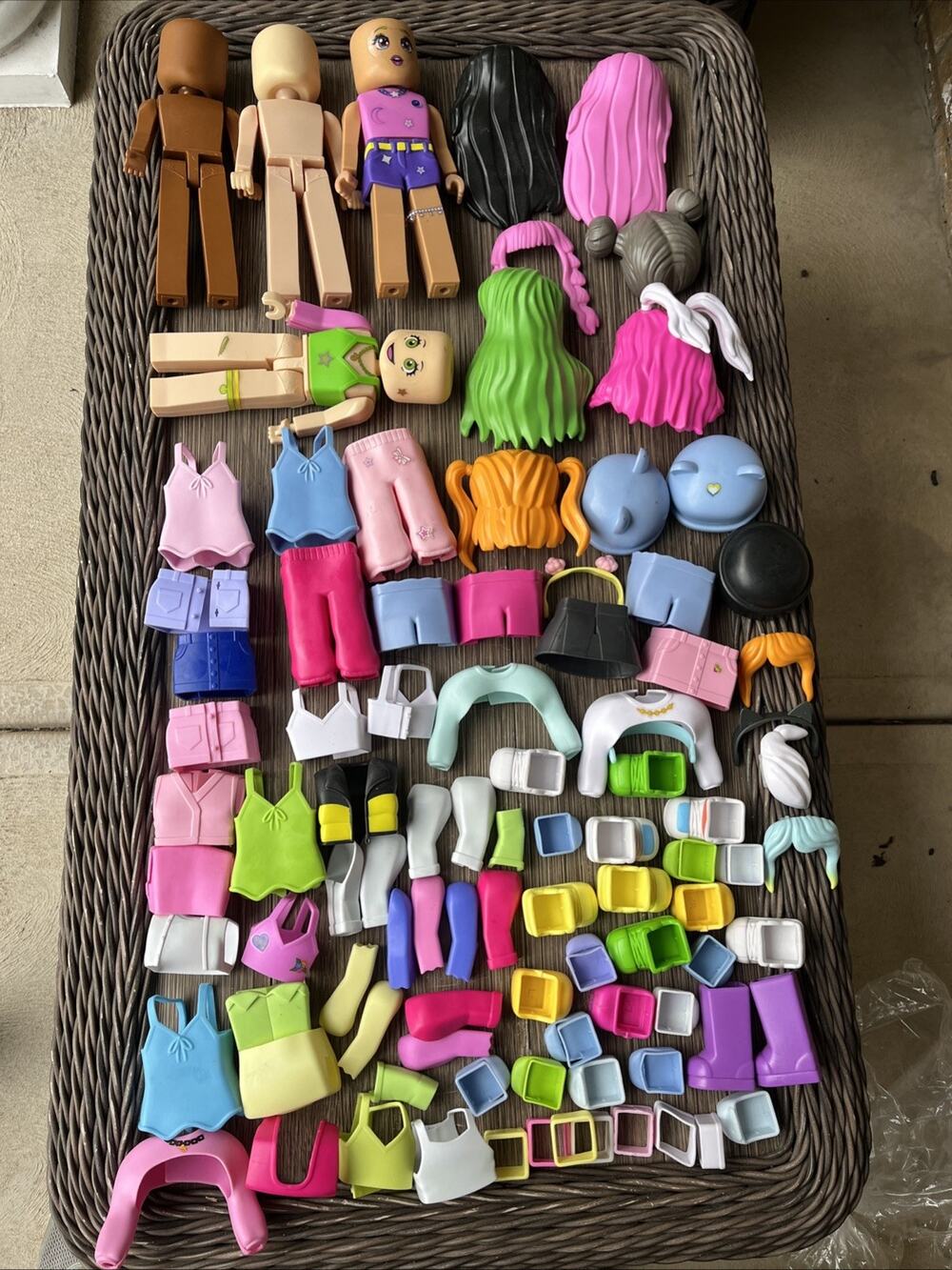 Avastars of the Metaverse Fashion Dolls with Accessories and Outfits. Huge Lot!!